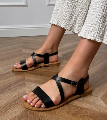 marka niezdefiniowana Black flat sandals with strap Kallis