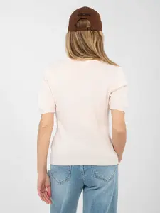 Světle růžový svetr s krátkým rukávem