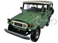 Toyota FJ40 Medium Green 1/24 Diecast Model Car by Motormax
