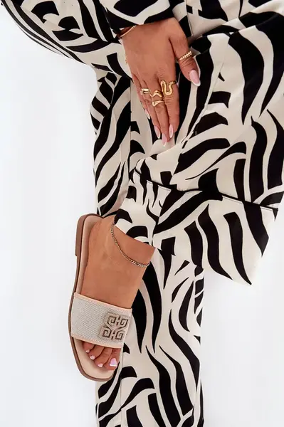 Boto Elegantní Dámské Pantofle S Dekorací Na Plochém Podpatku Béžové Lovehia