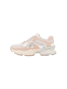 STEVE MADDEN Nízke tenisky 'Speeder'  púdrová / strieborná / biela