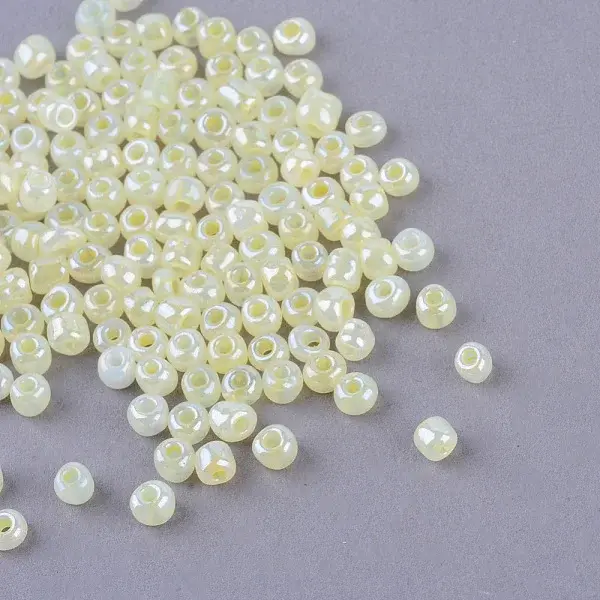 8/0 Ceylon Round Glass Seed Beads