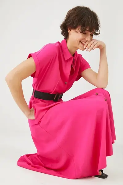 Šaty s příměsí lnu Medicine