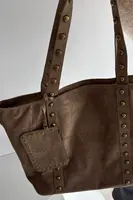 Dámska kabelka s ozdobami béžová Kynelle