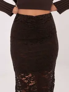 Dlouhá krajková sukně tmavě hnědá