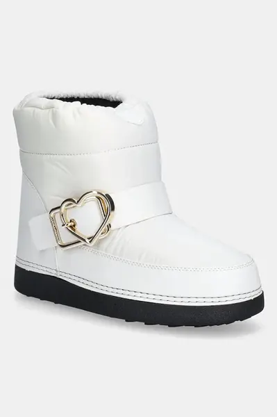 Snehule Love Moschino