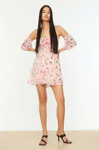 Dámske šaty Trendyol Flower