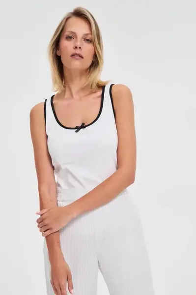 Marisse Fitted White Top