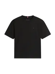 TOMMY HILFIGER Tričko 'ESSENTIAL'  čierna