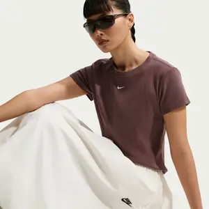 Nike Sportswear Womens Tight Ribbed Short-Sleeve T-Shirt M