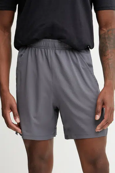 Tréninkové šortky Under Armour Vanish Woven černá barva, 1373718