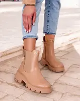 Resti Women's boots on a thicker sole Gegri