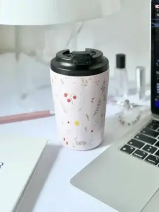 Termohrnek/hrnek na kávu – jahody (350ml)