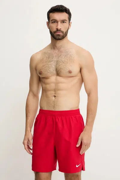Plavkové šortky Nike červená barva, NESSF559