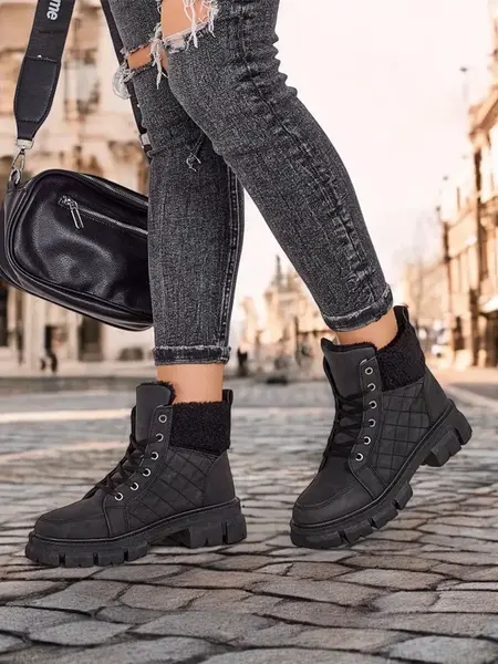 Resti Black women's insulated trapper boots Hogenaf