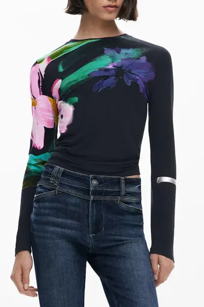 Dámske tričko s dlhým rukávom a kvetinovým vzorom
