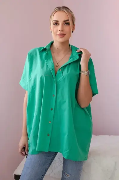 Cotton shirt with short sleeves of green color