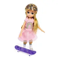 Lottie Panenka skateboardistka