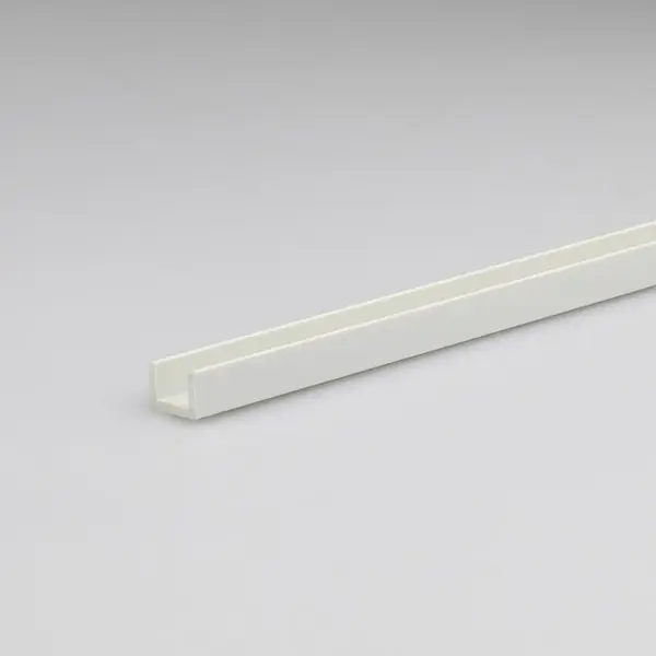 Profil U PVC bily lesk 6.2x8.7x1000