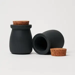 ODLITO Betonová dóza – Nefertiti – grafit (černá) – 8 cm – 2ks