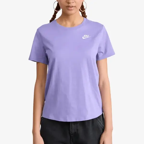 Nike Sportswear Club Essential tee XS