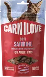 Pamlsek CARNILOVE Soft pro dospělé kočky sardinka s jahodou 50 g