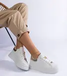 Gemre White platform sneakers decorated with a butterfly Aranda