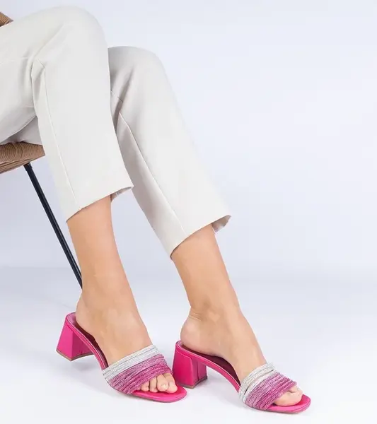 Gemre Pink elegant heeled flip-flops with rhinestones Maritto