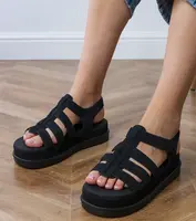 Gemre Black platform gladiator sandals Hartos