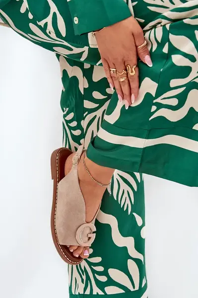 Boto Ploché sandály s ozdobou béžové Haliones