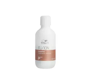 Posilující regenerační šampon pro poškozené vlasy Wella Professionals Fusion Shampoo - 100 ml (99350169112) + dárek zdarma