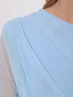 Světle modrá halenka s dlouhými rukávy