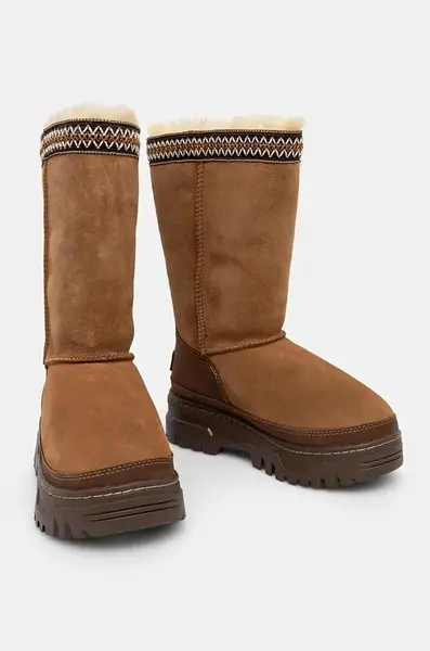 Sněhule UGG Classic Tall Trailgazer