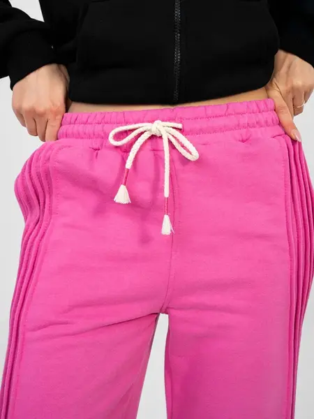 Růžové tepláky s bílou šňůrkou