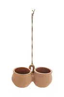 Závěsný obal na květináč Madam Stoltz 24 x 12 x 13,5 cm oranžová barva
