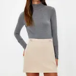 Trendyol béžová tkaná sukně s předními knoflíky, áčkovým střihem a mini délkou