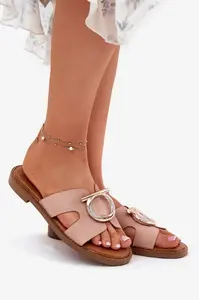 Dámske sandále na plochom podpätku s ozdobou Vinceza