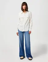 Dámské džíny WRANGLER WORLD WIDE PROMISES KEPT 112352301 Velikost: 26/32