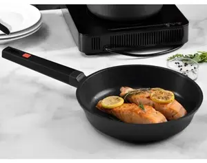 Pánev MasterPro Excellence, 16 cm