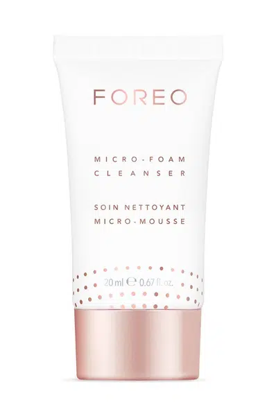 Výživná čistící pěna na obličej FOREO LUNA Micro-Foam Cleanser 2.0, 20 ml