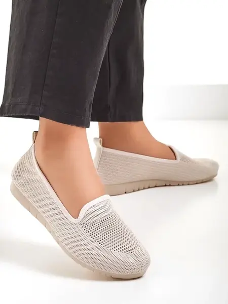 Resti Women's Fabric Moccasins Caerit