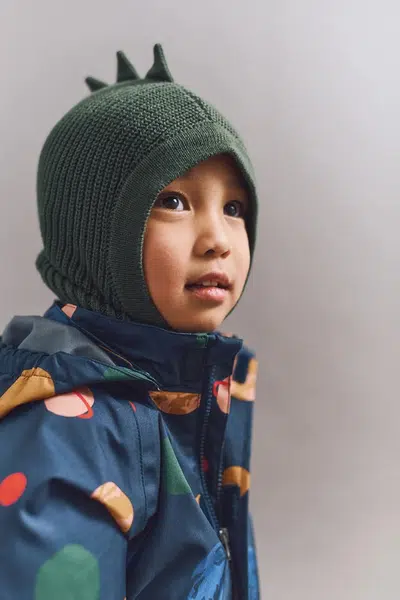 Bavlňený nákrčník Liewood Hanibal Dino Balaclava zelená barva, LW20382