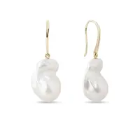 Visiace zlaté náušnice s barokovými perlami KLENOTA