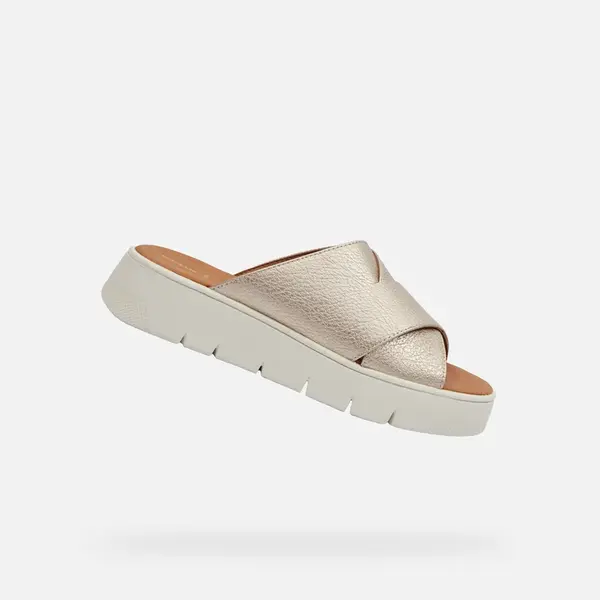 Zlaté dámské pantofle Geox - Dámské