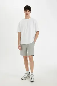DEFACTO Regular Fit Straight Leg Pocket Basic Plain Shorts