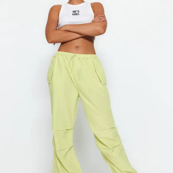 Tkané kalhoty Trendyol Lime Parachute