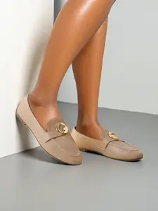 Resti Women's Moccasins Uderra