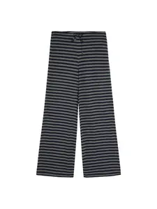 Bershka Nohavice  námornícka modrá / sivá