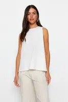 Trendyol Ecru Sleeveless Regular/Normal Fit Crew Neck Crepe Knitted Blouse