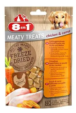 Pochoutka 8in1 meaty treats FD Chicken/carrots 50g